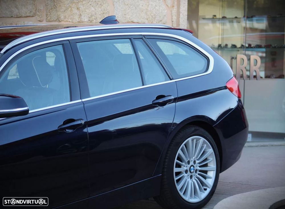 BMW 335 i xDrive L.Mod.Auto - 12