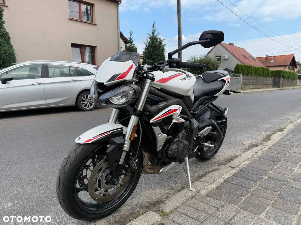 Triumph Street Triple - 3