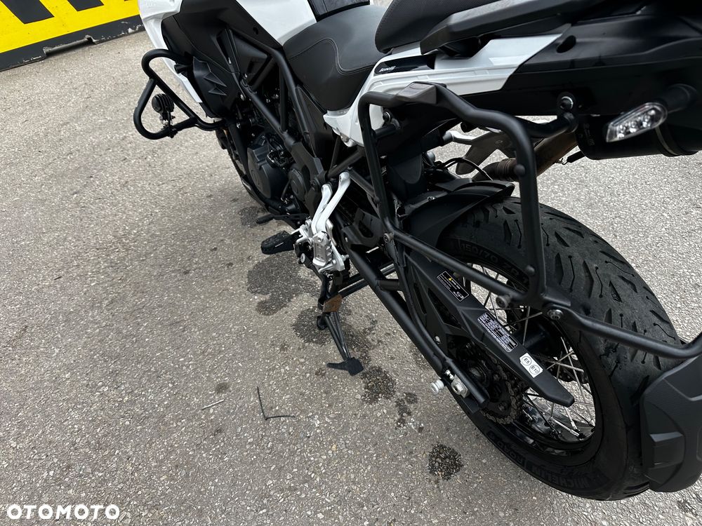 Benelli TRK 502X - 12