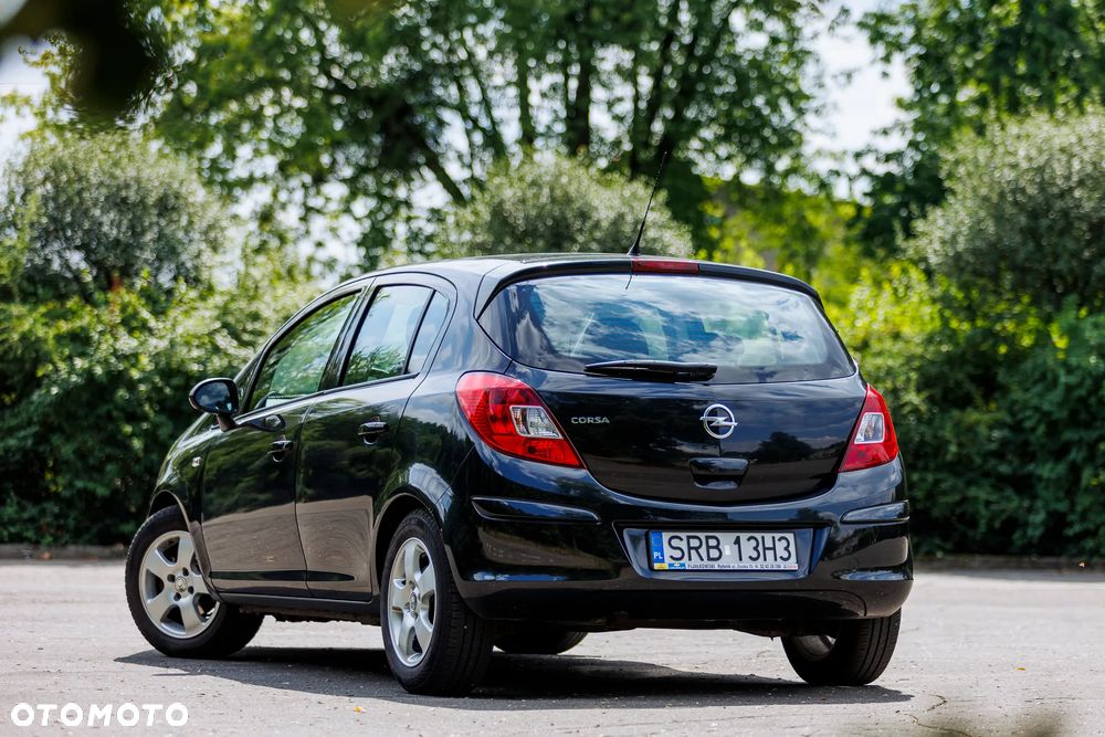 Opel Corsa 1.4 16V Graphite - 3
