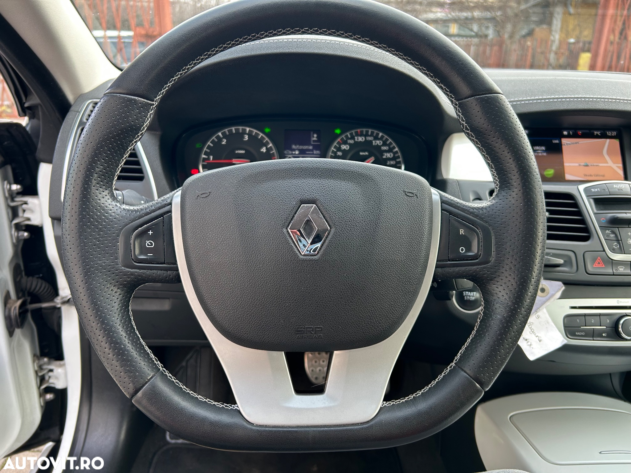 Renault Laguna Coupe dCi 175 FAP - 17
