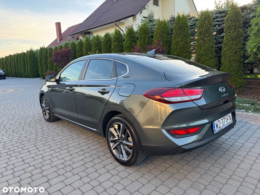Hyundai i30 1.5 T-GDI 48V Comfort DCT - 17