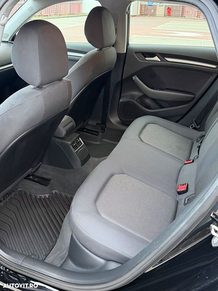 Audi A3 1.6 TDI S tronic Sport - 15