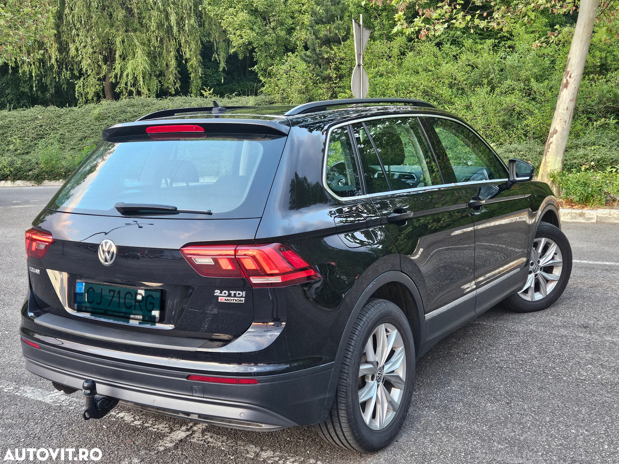 Volkswagen Tiguan 2.0 TDI SCR 4MOTION DSG Elegance - 3
