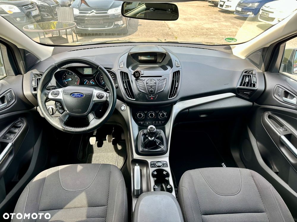 Ford Kuga 1.6 EcoBoost 2x4 Trend - 16