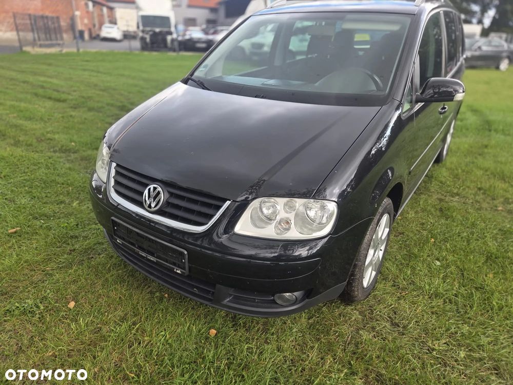 Volkswagen Touran - 6