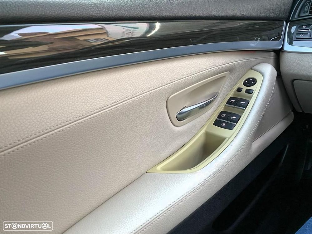BMW 520 d Line Luxury Auto - 28