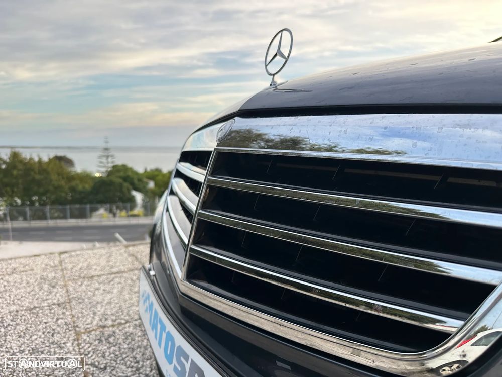 Mercedes-Benz E 250 CDI Avantgarde BE Auto. - 24