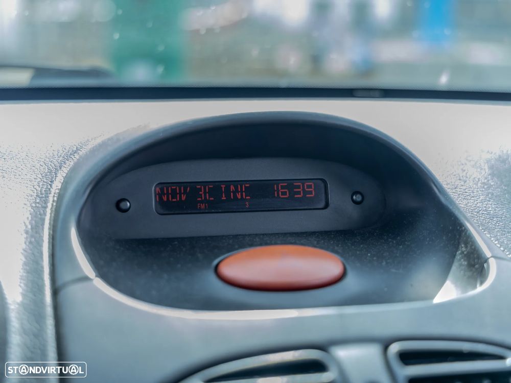 Peugeot 206 1.1 XT - 19