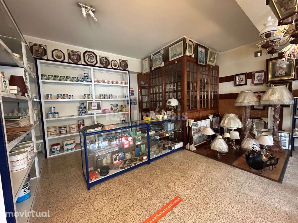 Loja de Comércio rés do chão - Tomar - Grande imagem: 2/9