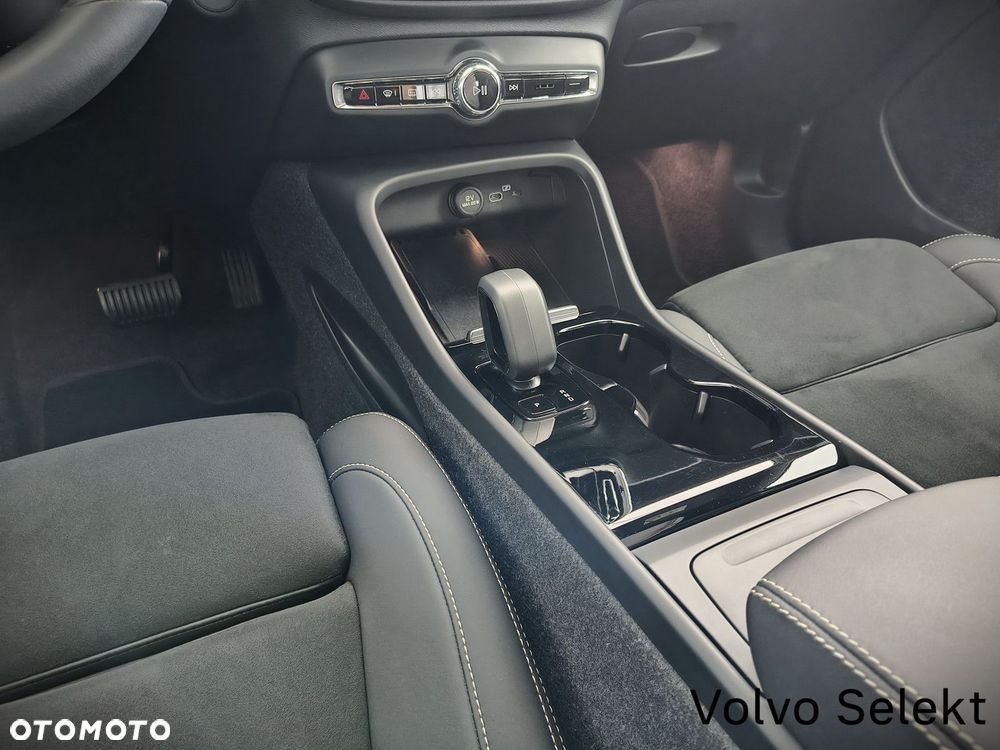 Volvo C40 - 30