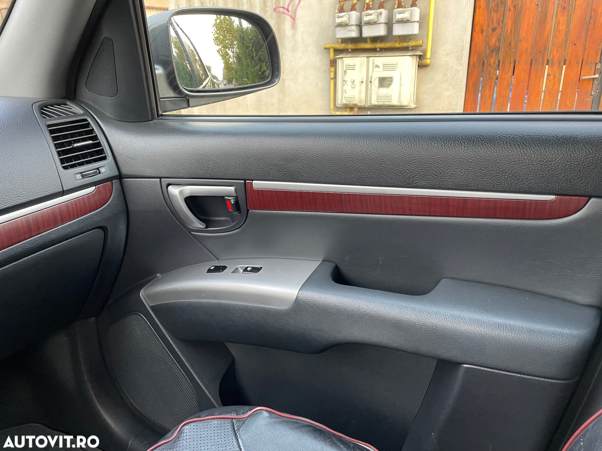 Hyundai Santa Fe 2.2 DSL VGT 7 SEATS 4WD AT PREMIUM - 6