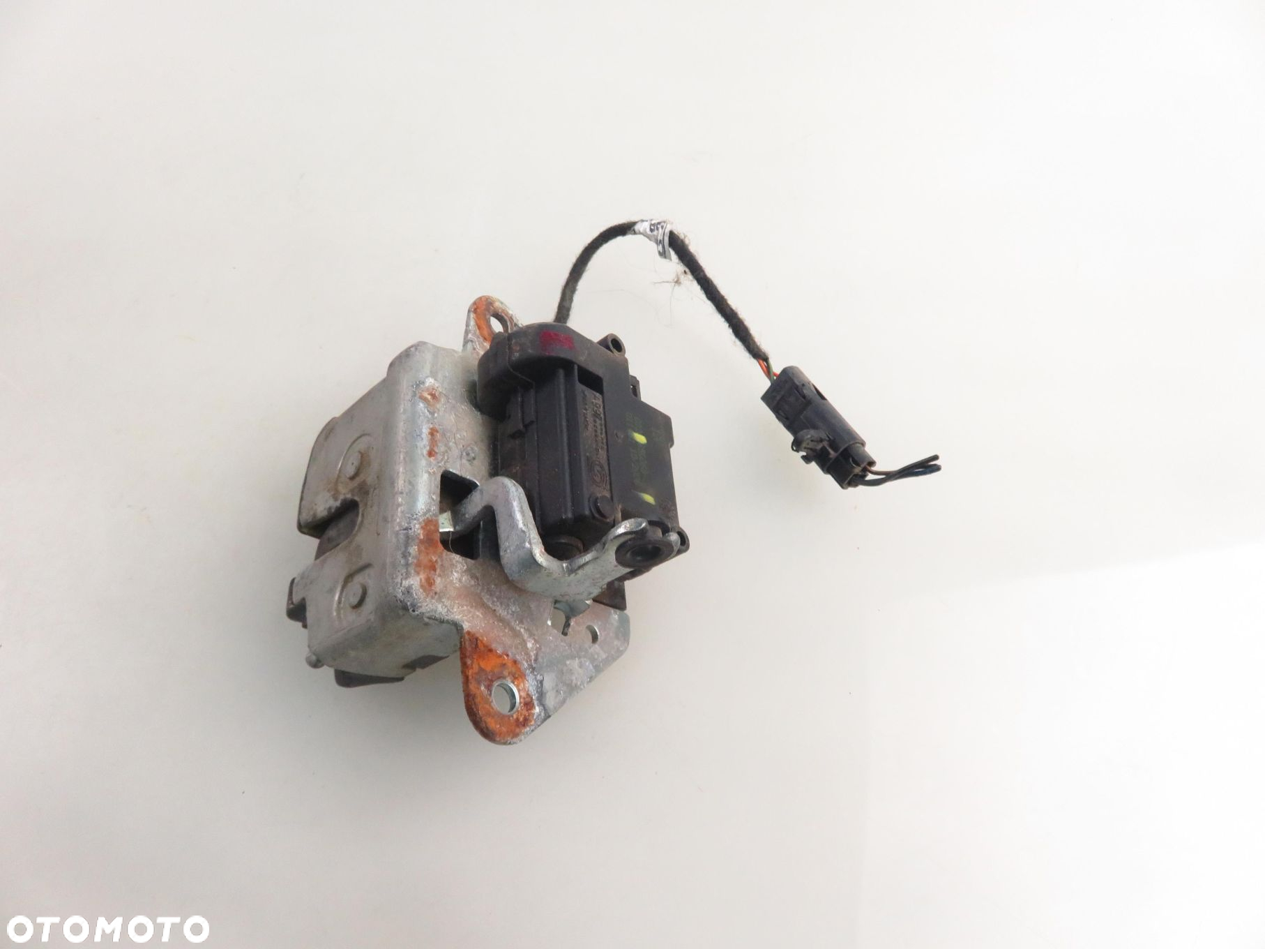 ZAMEK KLAPY FIAT CROMA II (194) 65006801 - 8