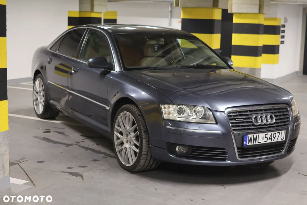 Audi A8 - 1