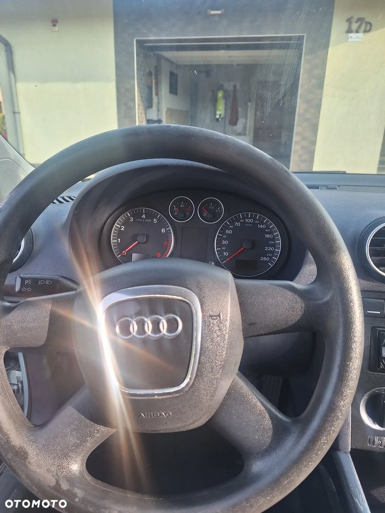 Audi A3 Sportback - 6