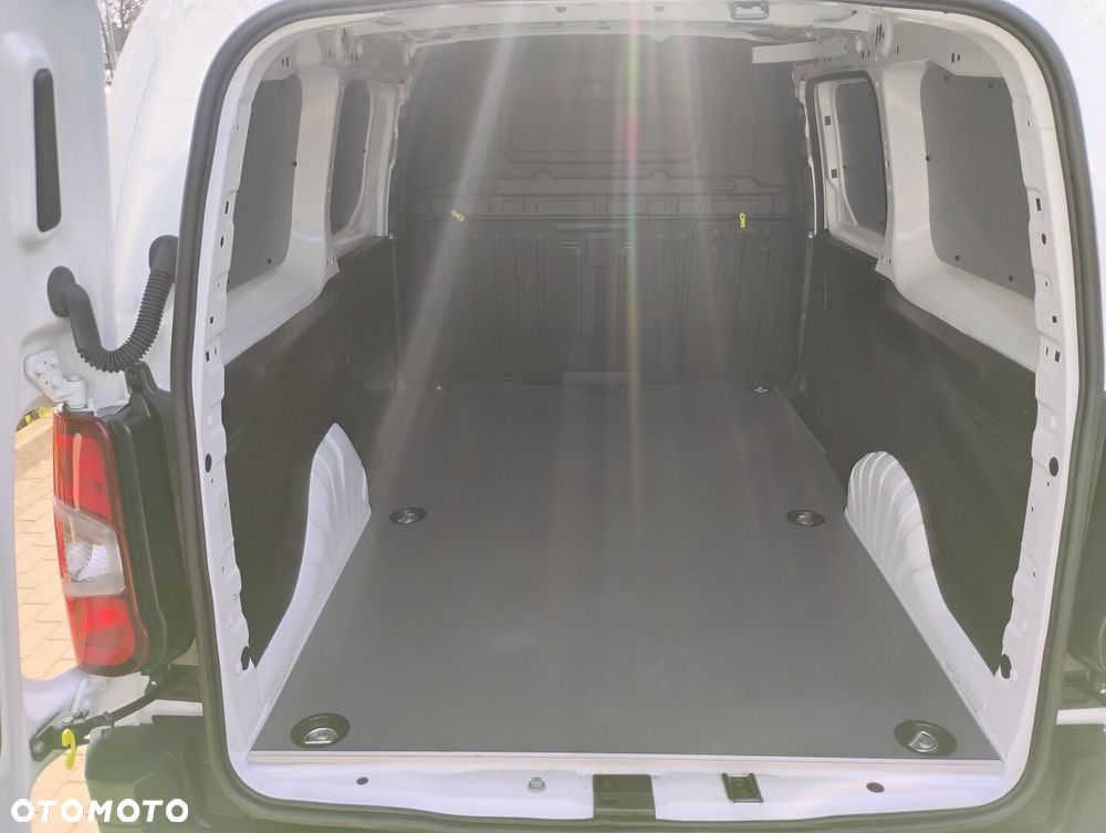 Toyota PROACE CITY - 16