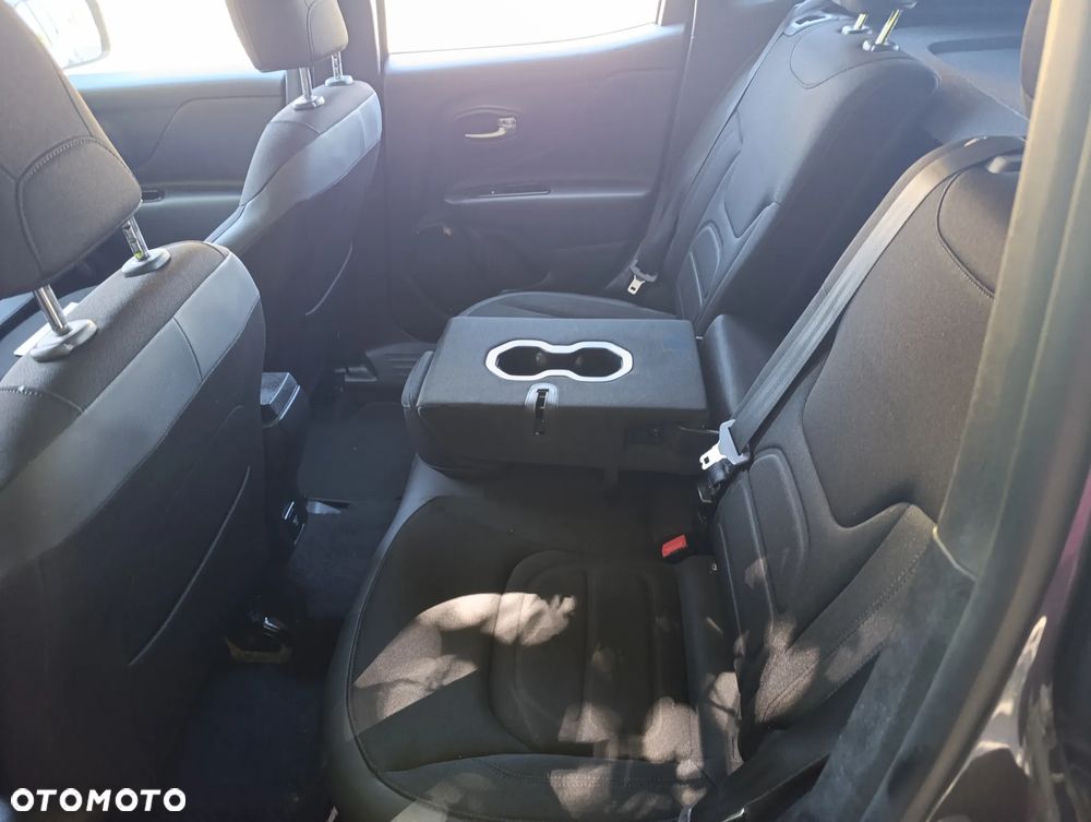 Jeep Renegade 1.6 E-TorQ Longitude - 13