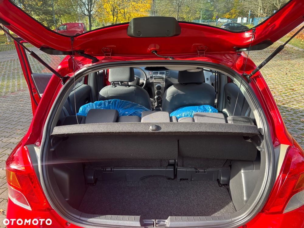 Toyota Yaris - 18