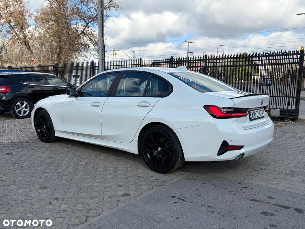 BMW Seria 3 318d Business Edition - 10