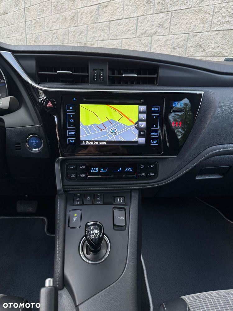 Toyota Auris Hybrid 135 Prestige - 15