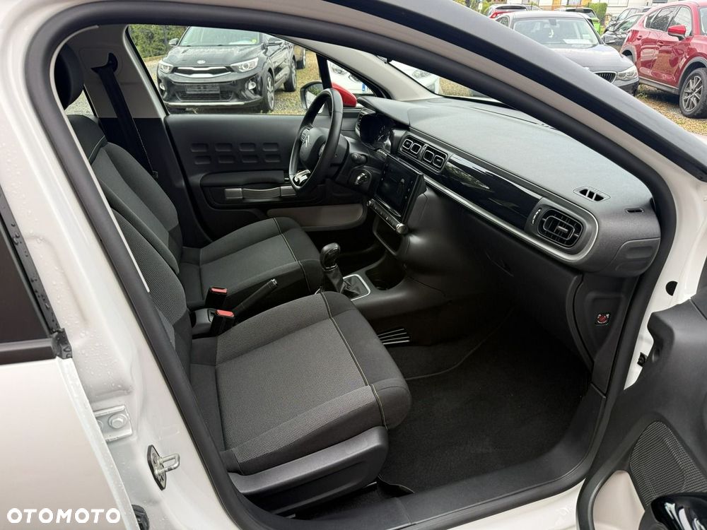 Citroën C3 1.2 PureTech Shine - 22