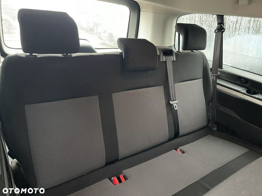 Peugeot Traveller - 14