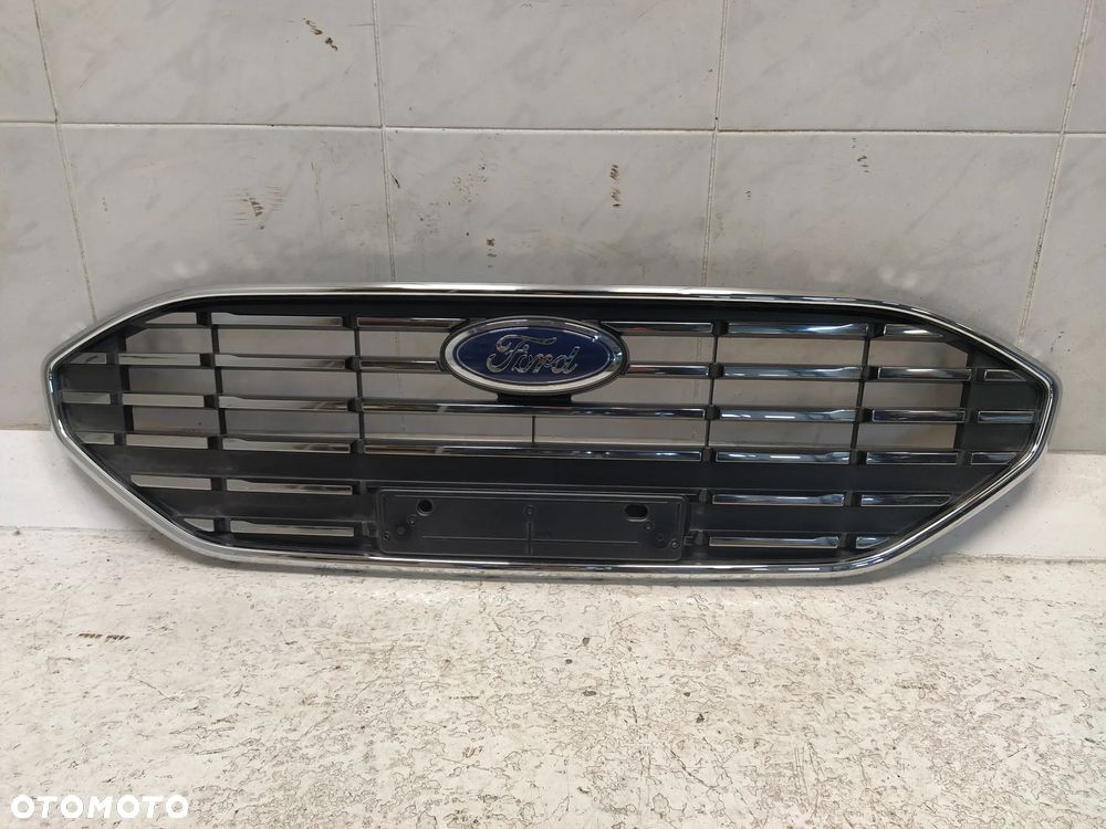 FORD FIESTA MK8 GRILL ATRAPA CHŁODNICY CHROM ZNACZEK KOMPLETNY ORYGINAŁ - 2