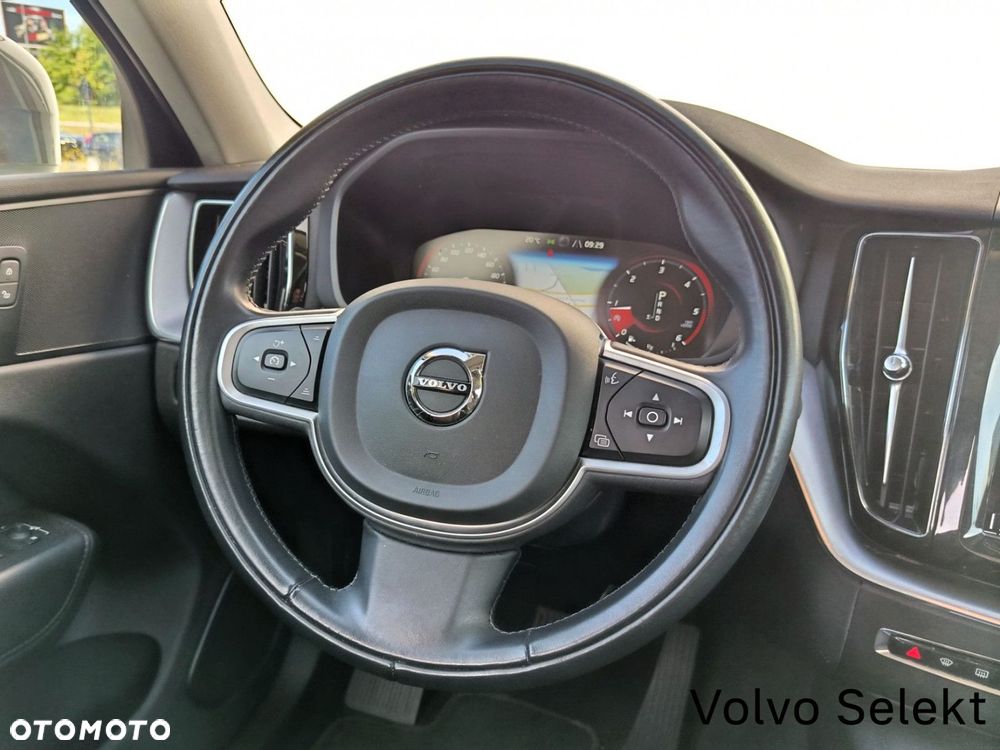 Volvo XC 60 - 25
