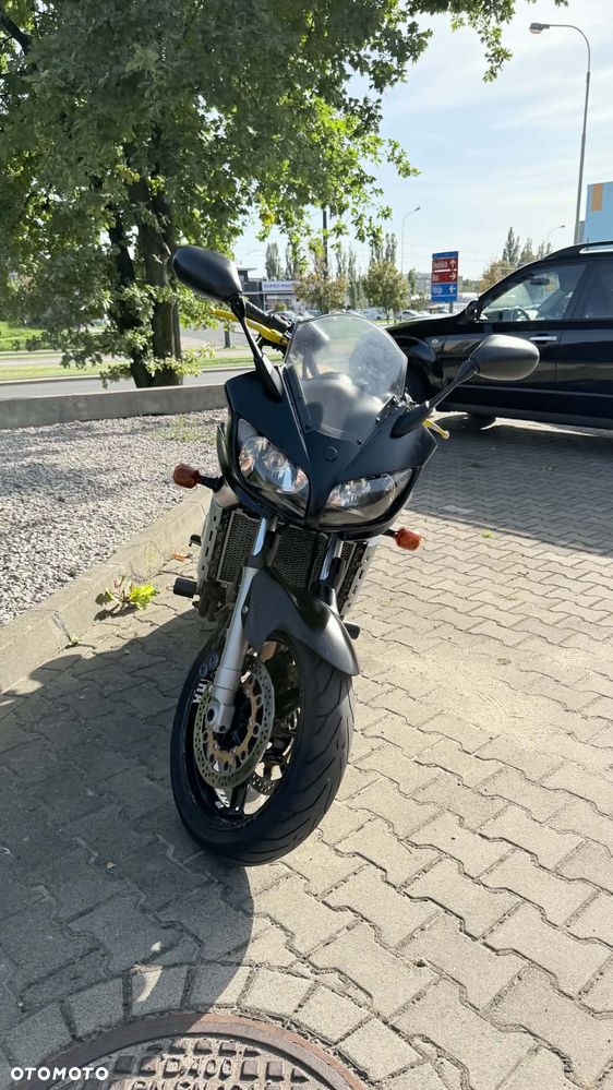 Yamaha FZS - 7