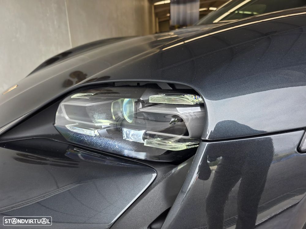 Porsche Taycan Sport Turismo Standard - 8