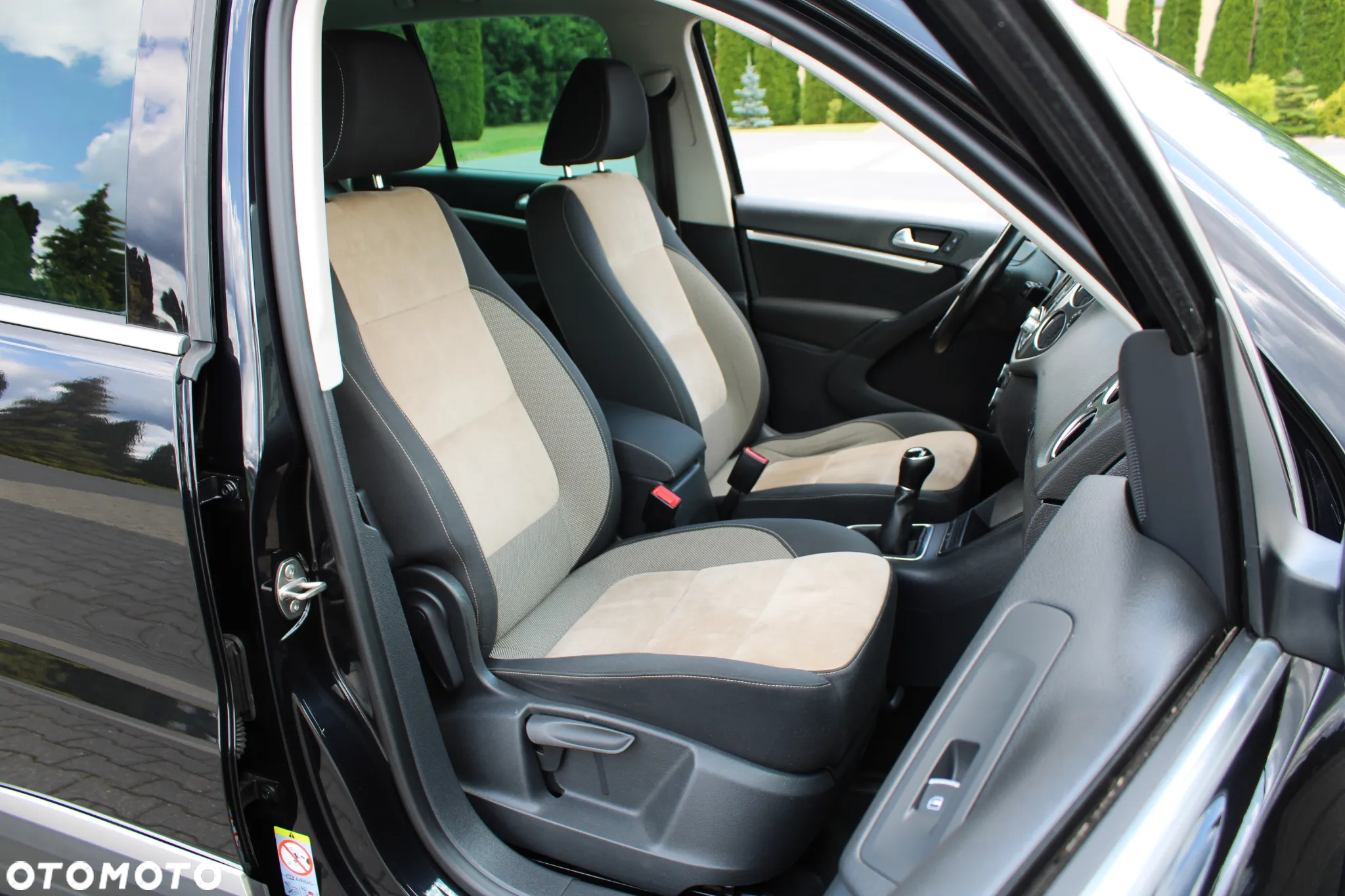 Volkswagen Tiguan - 32