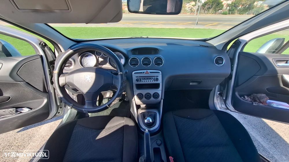 Peugeot 308 1.6 HDi Executive - 18
