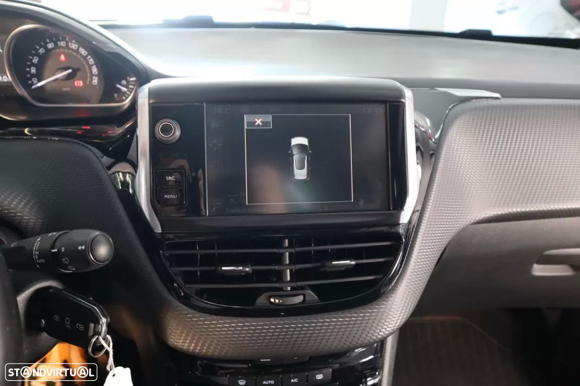 Peugeot 2008 1.6 e-HDi Allure 2-Tronic - 36