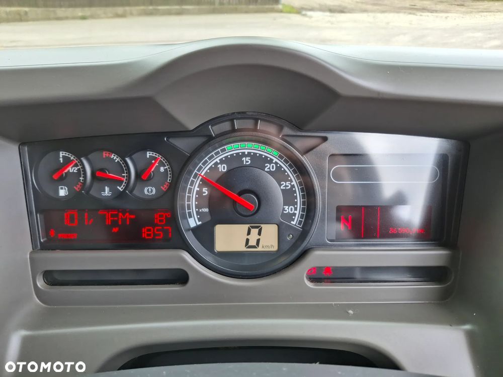 Renault Midlum 220 DXI Zamiatarka SEMAT Zoeller Johnston Szczotki L/R Obie Strony 2013r Napęd Hydrostat 36 tyś Kilometrów 3132 Mth Euro 5 Rura Do Liści Studzienek - 16
