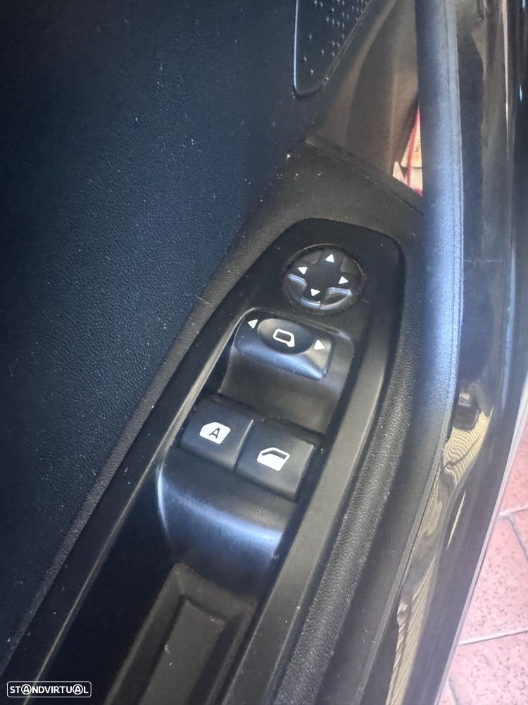 Peugeot 208 82 PureTech Style — fotografia 14
