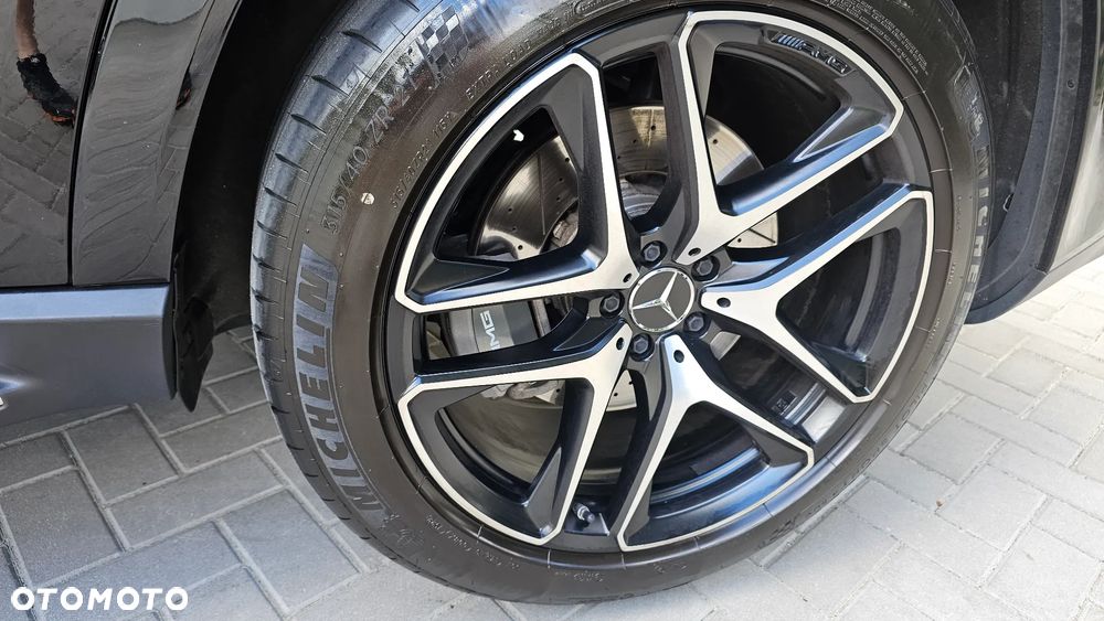 Mercedes-Benz GLE - 16