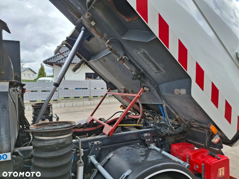 Renault Midlum 220 Zamiatarka Johnston VS500 Szczotki L/R Obie Strony Napęd Hydrostatyczny 2012r - 14