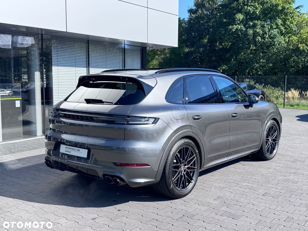 Porsche Cayenne GTS - 4