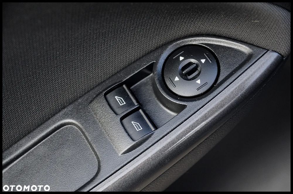 Ford Focus - 22