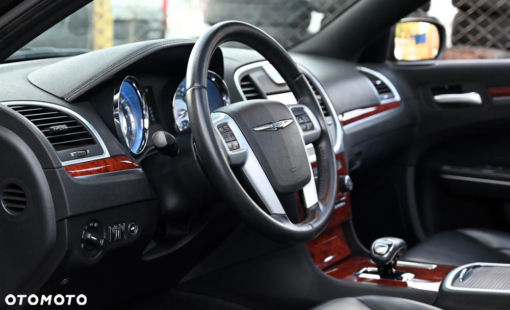 Chrysler 300 - 25