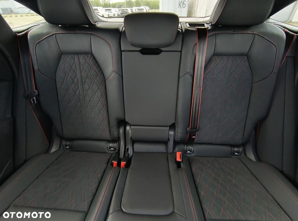 Audi Q5 Sportback - 28
