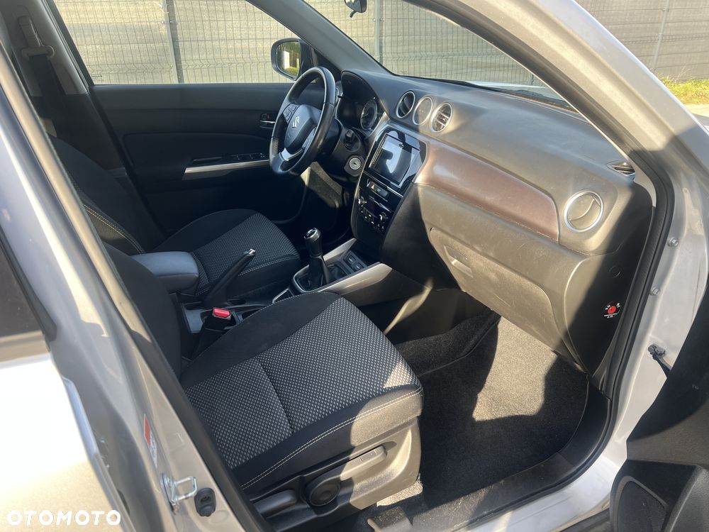 Suzuki Vitara 1.0 Boosterjet Comfort 2WD - 11