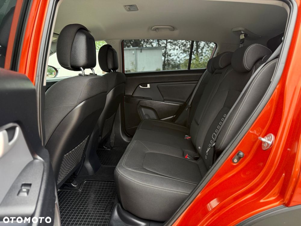 Kia Sportage 2.0 CRDI XL - 9