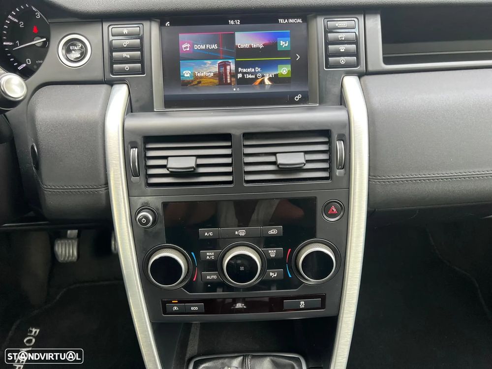 Land Rover Discovery Sport 2.0 TD4 HSE - 31