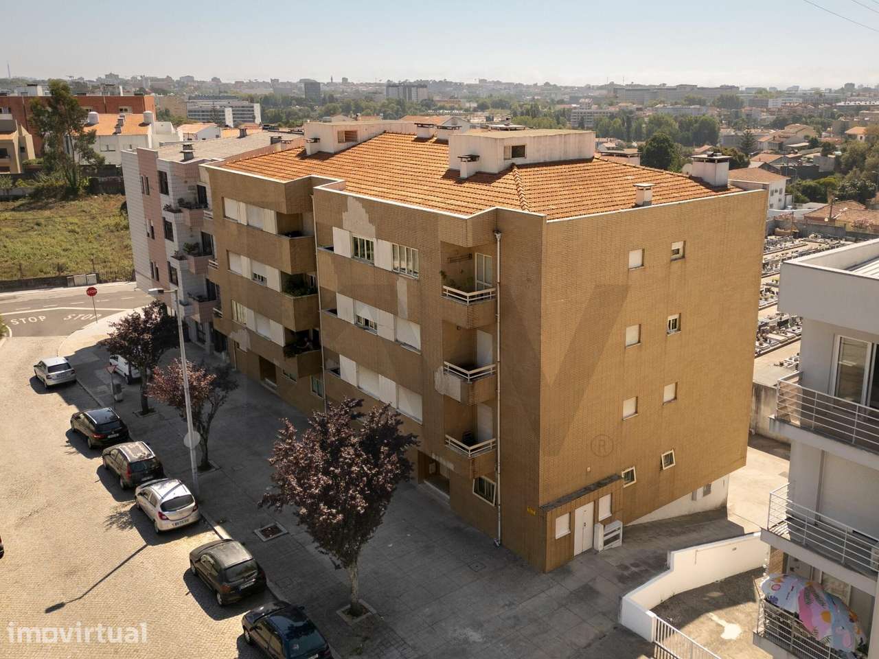 Apartamento T2  com terraço e garagem em Pedrouços, Maia - Grande imagem: 2/25
