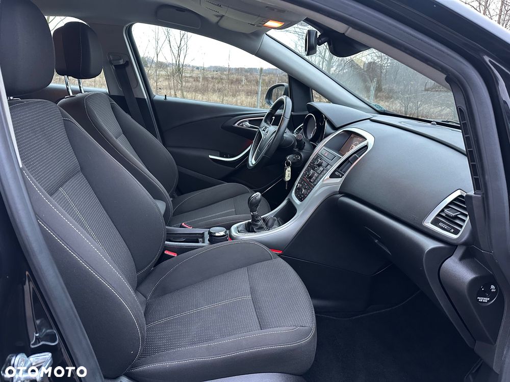 Opel Astra 1.4 T Cosmo - 10