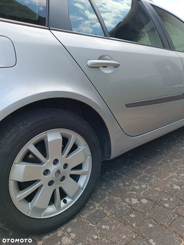 Renault Laguna 2.0 16V 140 Emotion - 9