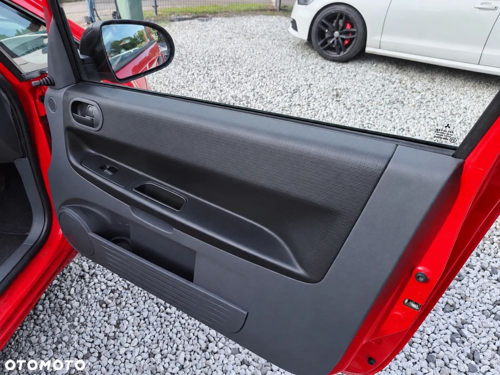 Mitsubishi Colt - 19