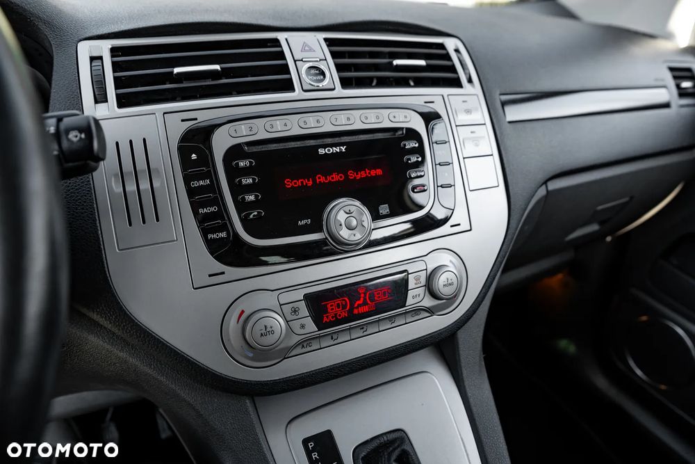 Ford Kuga 2.5 4x4 White Magic - 34