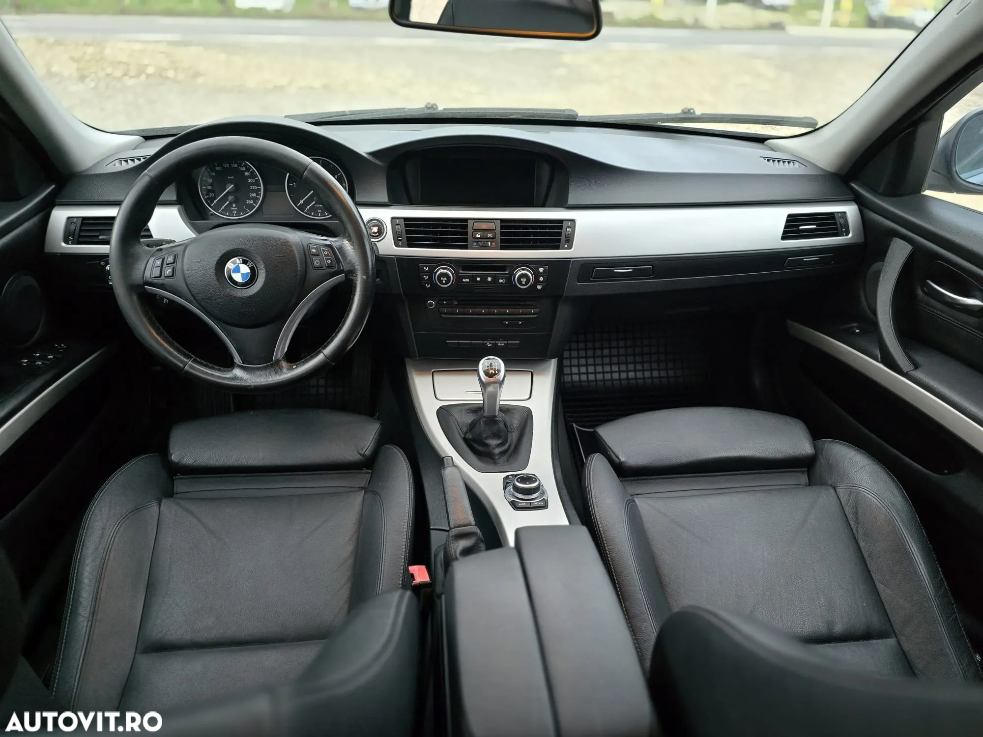 BMW Seria 3 320d xDrive DPF Touring - 7